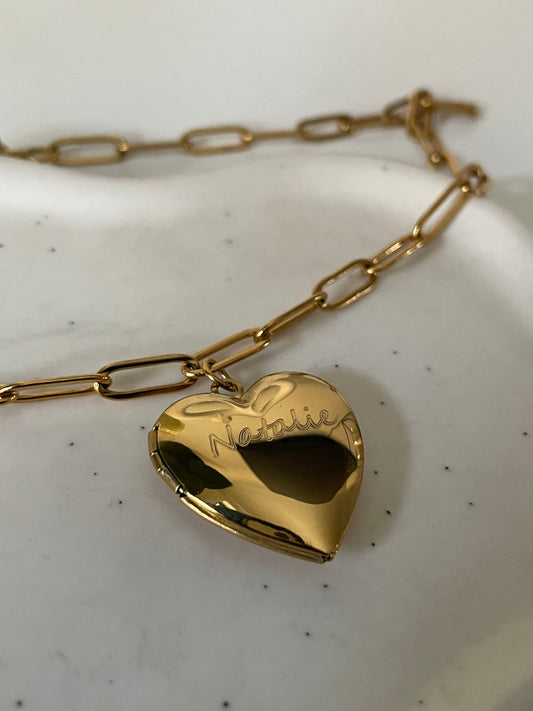 Mona lisa locket