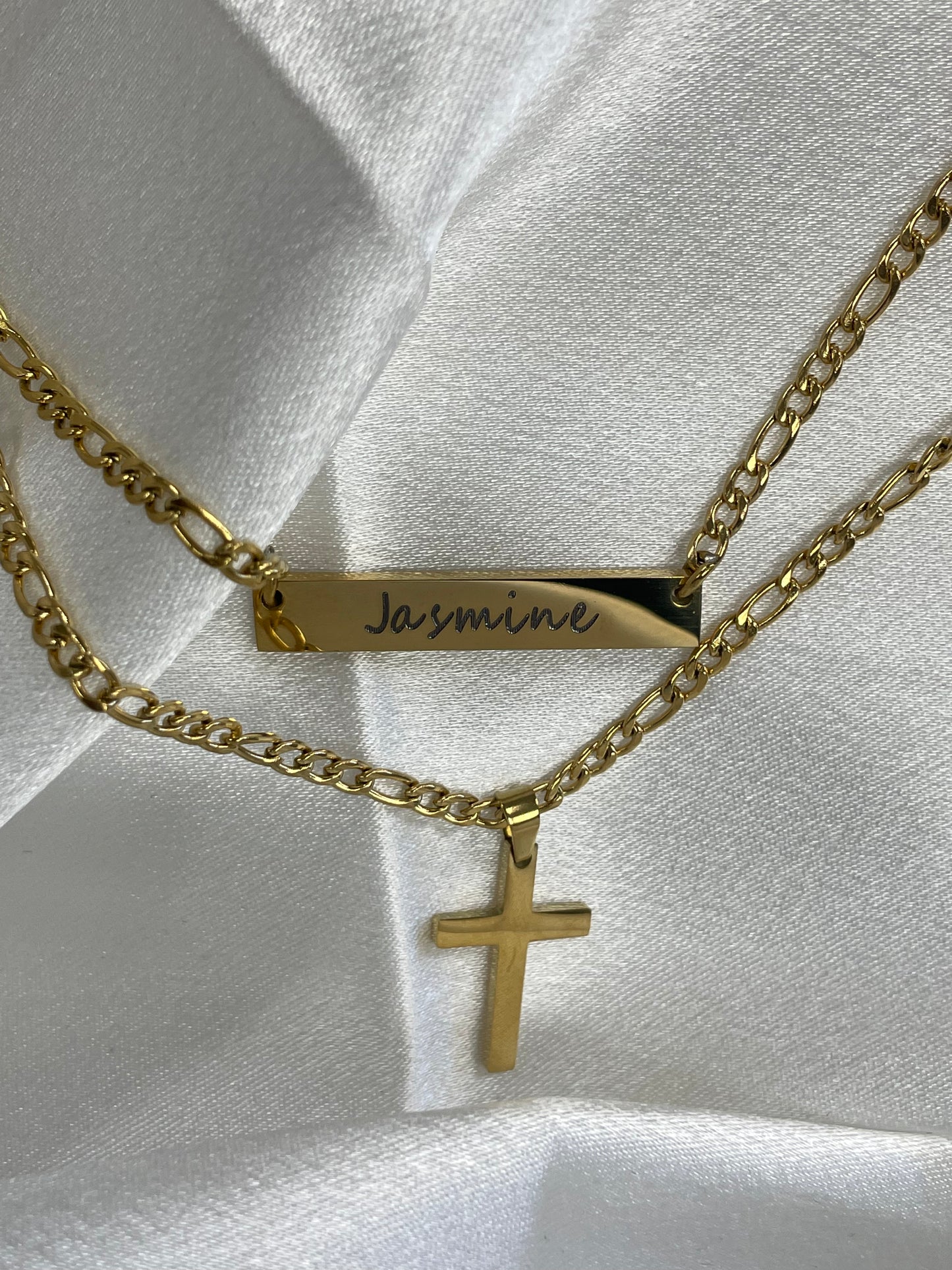 Cuban engraved necklace +cross necklace