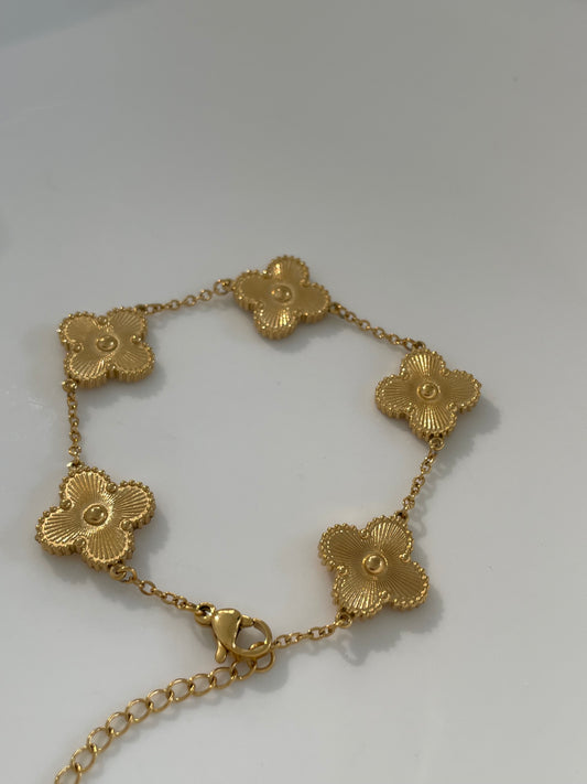 Clover bracelet