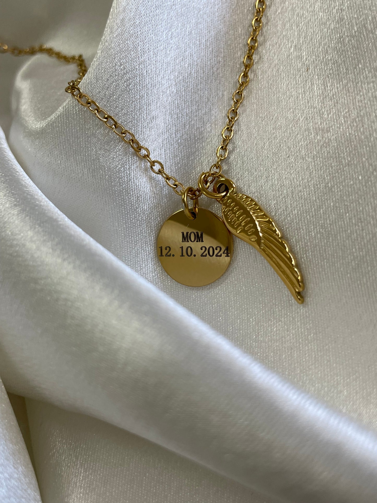Memorial necklace