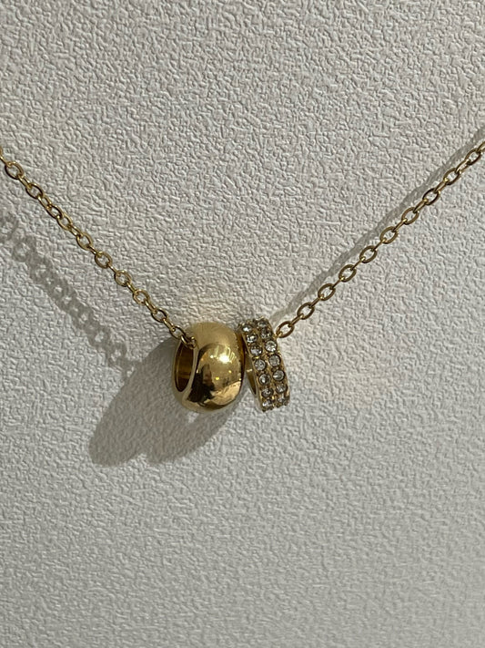 Two sisters necklace